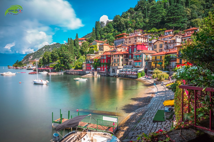 Khám phá Varenna ngôi làng thơ mộng soi bóng bên bờ hồ ở Italy