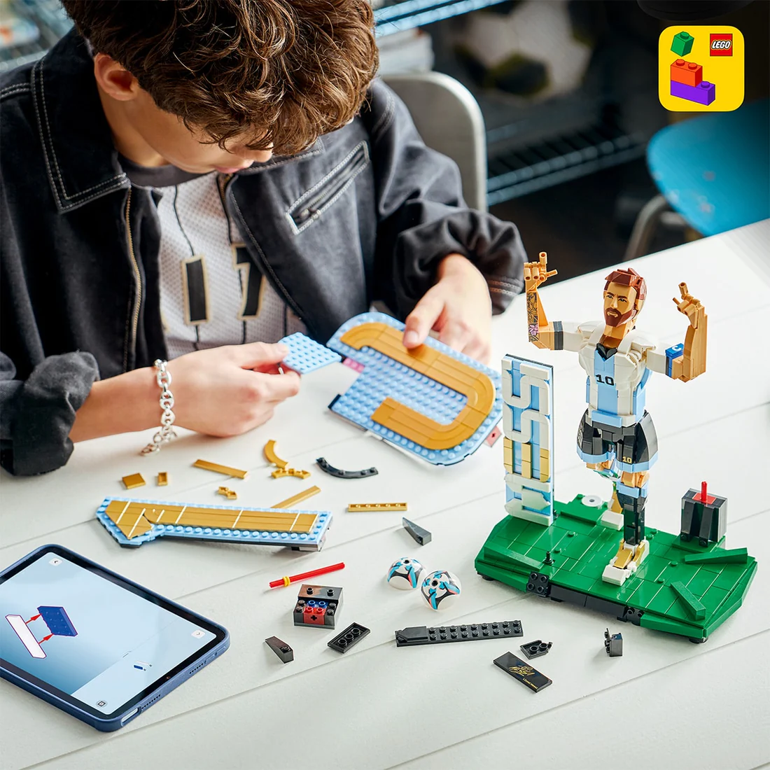 bo-lap-rap-lionel-messi-lego-editions-sieu-an-tuong-1
