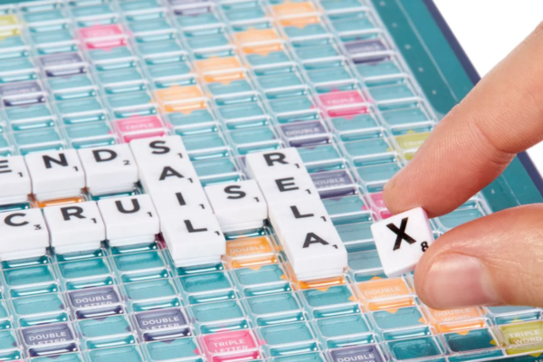 Scrabble Travel – Board Game Nối Chữ Vui Nhộn Khi Chơi Nhóm